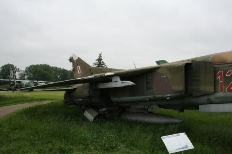 mig231202.jpg