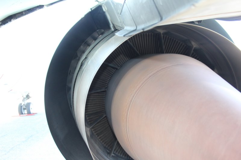 b737cgicn21.jpg