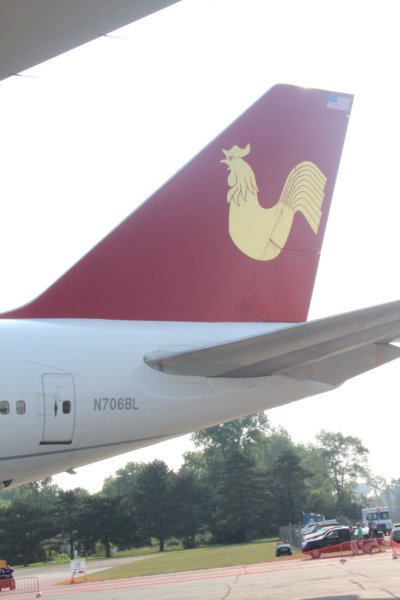 boeing747n706bl8.jpg